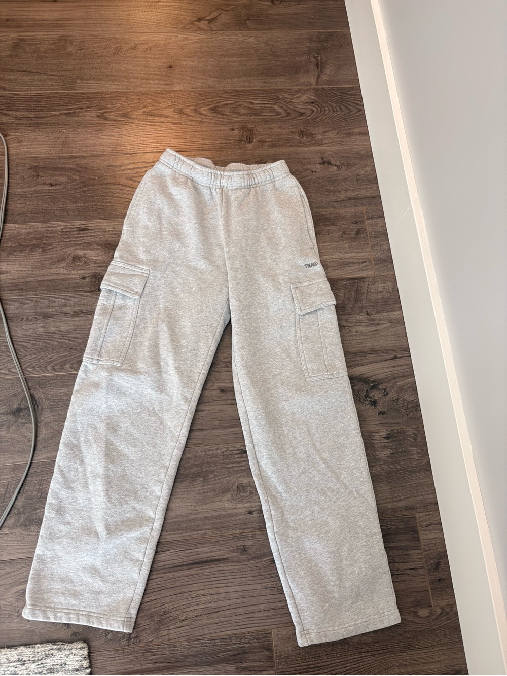 Tna cargo sweatpants like new whiteish grey